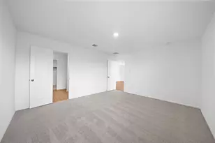 2222 Still Bend Ln, League City, TX 77573 - Photo 9