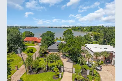 217 Lakeshore Circle, Seabrook, TX 77586 - Photo 3