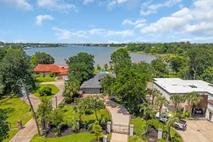217 Lakeshore Circle, Seabrook, TX 77586 - Photo 3