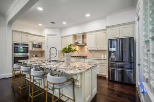 908 Amelia St, Sugar Land, TX 77478 - Photo 5