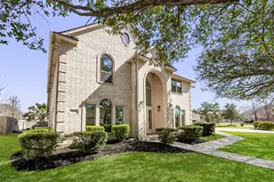 686 Edgewood Dr, Montgomery, TX 77356 - Photo 1