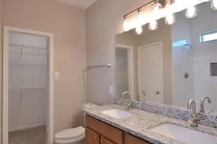 10819 Shannon Mills Ln, Houston, TX 77075 - Photo 7