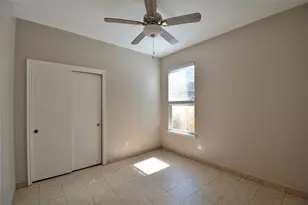 10819 Shannon Mills Ln, Houston, TX 77075 - Photo 15