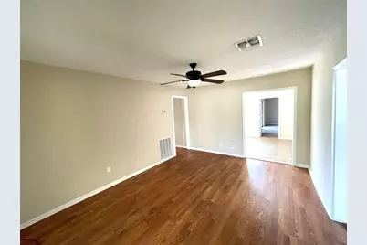 4822 Meadow Park Drive, Houston, TX 77048 - Photo 3