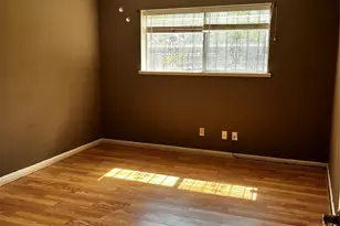 5200 Arboles Dr, Houston, TX 77035 - Photo 5