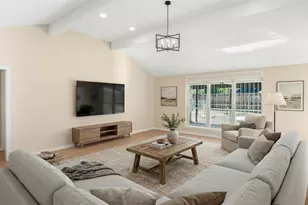 5403 Greenhill Forest Dr, Houston, TX 77088 - Photo 9