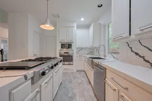 3 Vincent Ct, The Woodlands, TX 77382 - Photo 15