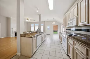 3714 Crescent Dr, Pearland, TX 77584 - Photo 11