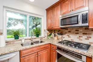 3235 E Rangecrest Pl, Sugar Land, TX 77479 - Photo 11