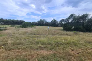 1611 Lake Ridge Dr, Canyon Lake, TX 78133 - Photo 1