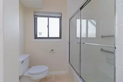 8919 Manhattan Drive, Houston, TX 77096 - Photo 25