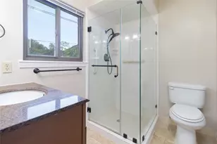 8919 Manhattan Dr, Houston, TX 77096 - Photo 19