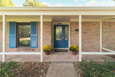 8919 Manhattan Drive, Houston, TX 77096 - Photo 5
