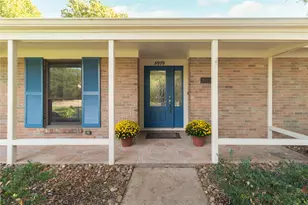 8919 Manhattan Dr, Houston, TX 77096 - Photo 5
