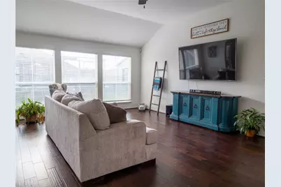 802 Sterling Court, Bay City, TX 77414 - Photo 9