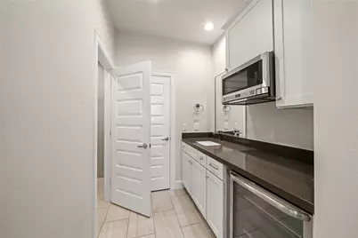 2779 Clinton Drive, Houston, TX 77020 - Photo 7