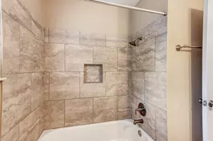 12527 Huntington Venture Dr, Houston, TX 77099 - Photo 15