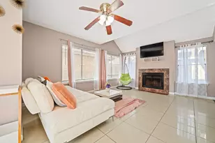 8629 Kinghaven St, Houston, TX 77083 - Photo 13