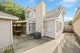 8629 Kinghaven St, Houston, TX 77083 - Photo 33