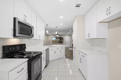 2134 Tower Bridge Road, Pearland, TX 77581 - Photo 9