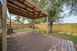 2134 Tower Bridge Rd, Pearland, TX 77581 - Photo 17