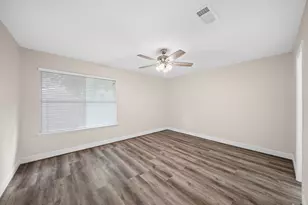 2134 Tower Bridge Rd, Pearland, TX 77581 - Photo 11