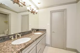 6 River Hollow Ln, Houston, TX 77027 - Photo 33