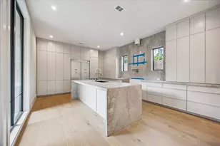 1606 Hazard St, Houston, TX 77019 - Photo 9