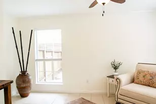 36 Fallenstone Dr, The Woodlands, TX 77381 - Photo 9