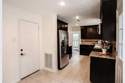 36 Fallenstone Drive, The Woodlands, TX 77381 - Photo 15