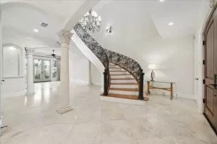 256 Post Oak Ln S, Houston, TX 77056 - Photo 3