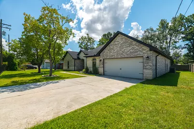 603 Airline Drive #B, Conroe, TX 77301 - Photo 1
