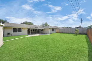 2804 Shady Creek Dr, Pearland, TX 77581 - Photo 39