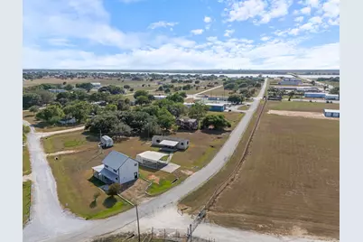 2749 W Bayshore Drive, Palacios, TX 77465 - Photo 33