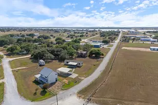 2749 W Bayshore Dr, Palacios, TX 77465 - Photo 33