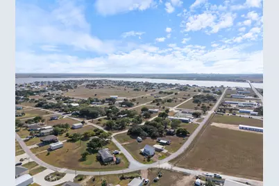 2749 W Bayshore Drive, Palacios, TX 77465 - Photo 35