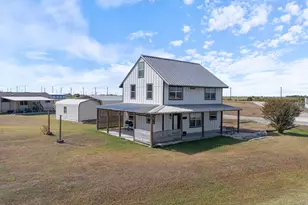 2749 W Bayshore Dr, Palacios, TX 77465 - Photo 29