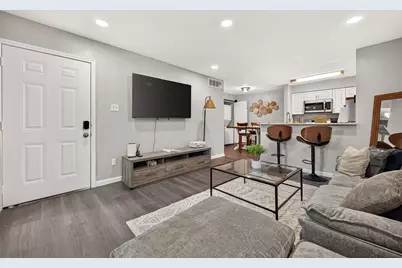10001 Westpark Drive #44, Houston, TX 77042 - Photo 7