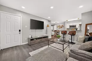 10001 Westpark Dr, Houston, TX 77042 - Photo 7