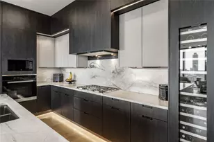 1409 Post Oak Blvd, Houston, TX 77056 - Photo 9