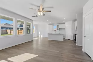 4442 Azalea Blossom Rd, Pinehurst, TX 77362 - Photo 9