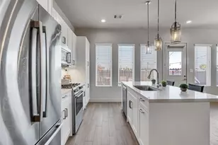 5702 Rucio Ln, Houston, TX 77092 - Photo 11