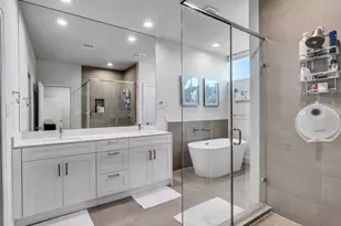 5702 Rucio Ln, Houston, TX 77092 - Photo 15