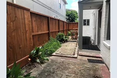 2202 W Main Street, Houston, TX 77098 - Photo 15