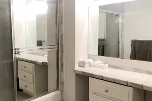 2202 W Main St, Houston, TX 77098 - Photo 13