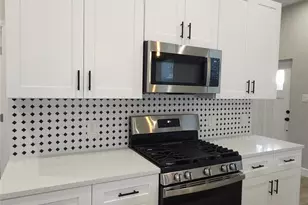 765 Enterprise St, Houston, TX 77088 - Photo 3