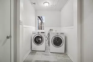 16607 Neumann Dr, Houston, TX 77058 - Photo 23