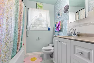 8409 Montridge Dr, Houston, TX 77055 - Photo 11