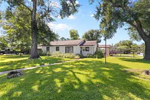 8409 Montridge Dr, Houston, TX 77055 - Photo 17