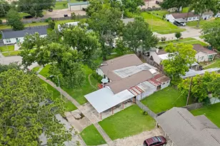 8409 Montridge Dr, Houston, TX 77055 - Photo 31
